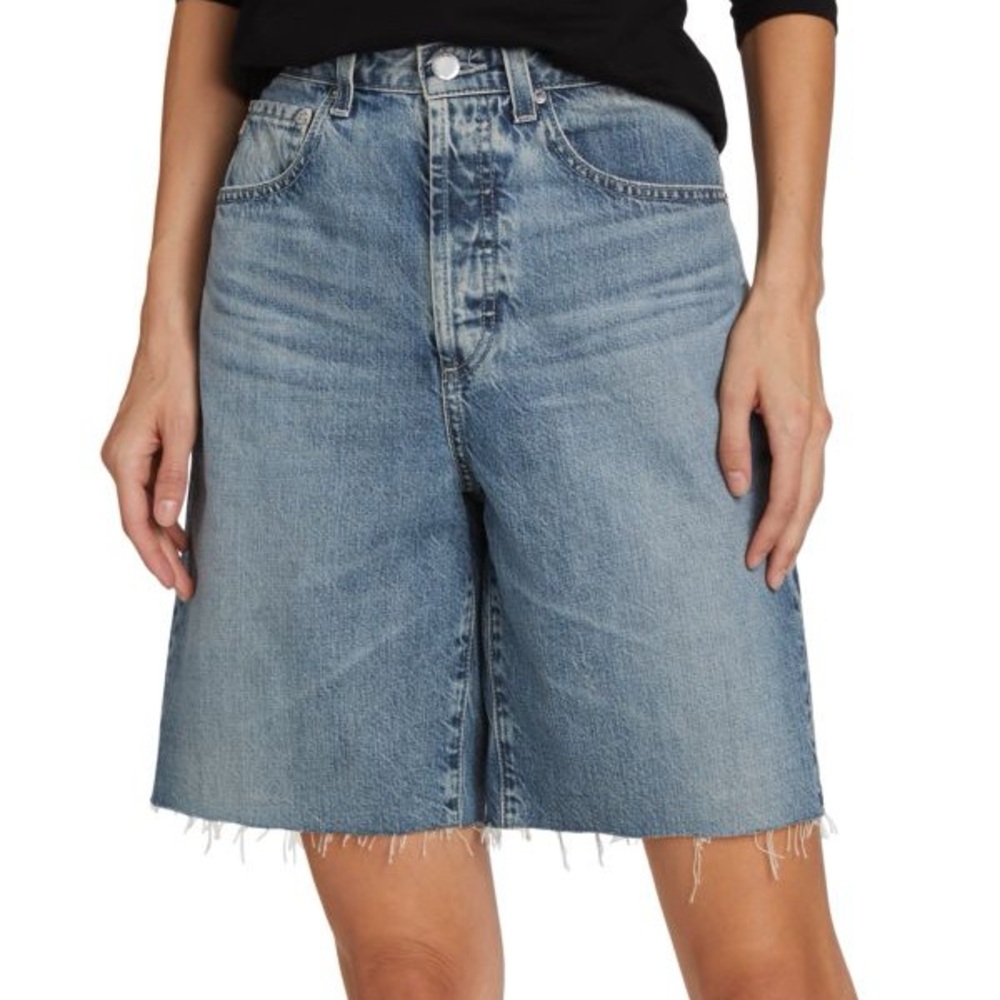 💙AG💙 Bermuda Women's Shorts. Size 29R